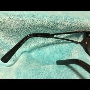 Guess Accessories - Guess Sunglasses -#GU 6269 - used Guess Accessories - Guess Sunglasses -#GU 6269 - used